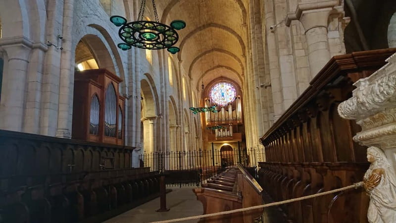 From Salou: Tour Poblet Monastery with hotel pickup - Practical preparation for a better visit