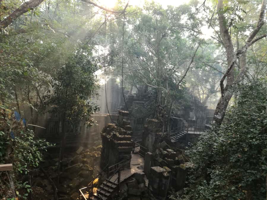 From Siem Reap: Half-Day Tour to Beng Mealea Temple - Why Beng Mealea feels different from Angkor Wat