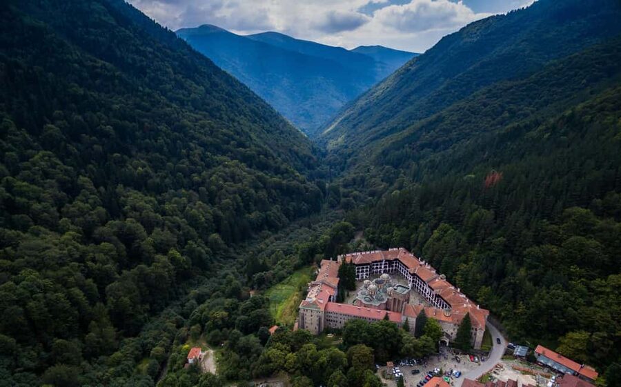 From Sofia: Plovdiv and Rila Monastery tour in one day - What the guides add to the day
