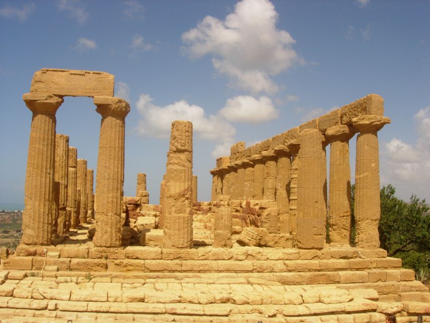 From Taormina: Valley of The Temples & Piazza Armerina Tour - Lunch, drinks, and the extra cost of seeing both sites