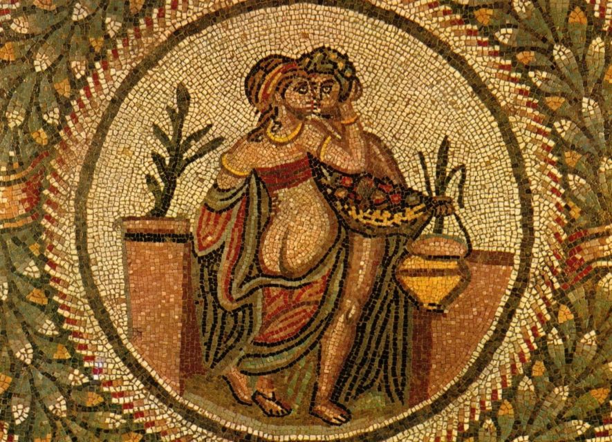 From Taormina: Valley of The Temples & Piazza Armerina Tour - How comfortable is the bus ride?