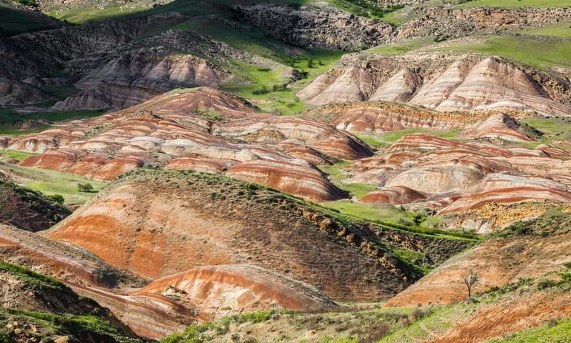 From Tbilisi: Rainbow Mountain & David Gareja Monastery Trip - Meeting at Avlabari and getting out of Tbilisi