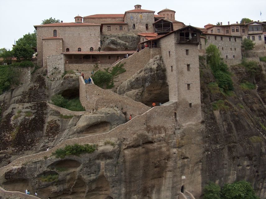 From Thessaloniki: Train Trip to Meteora & Monastery Tour - Seeing all six Meteora monasteries