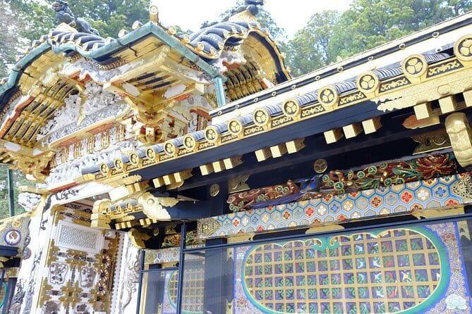 From Tokyo: Nikko Toshogu Shrine and Kegon Waterfall Tour - Shinkyo Bridge: a short final glimpse