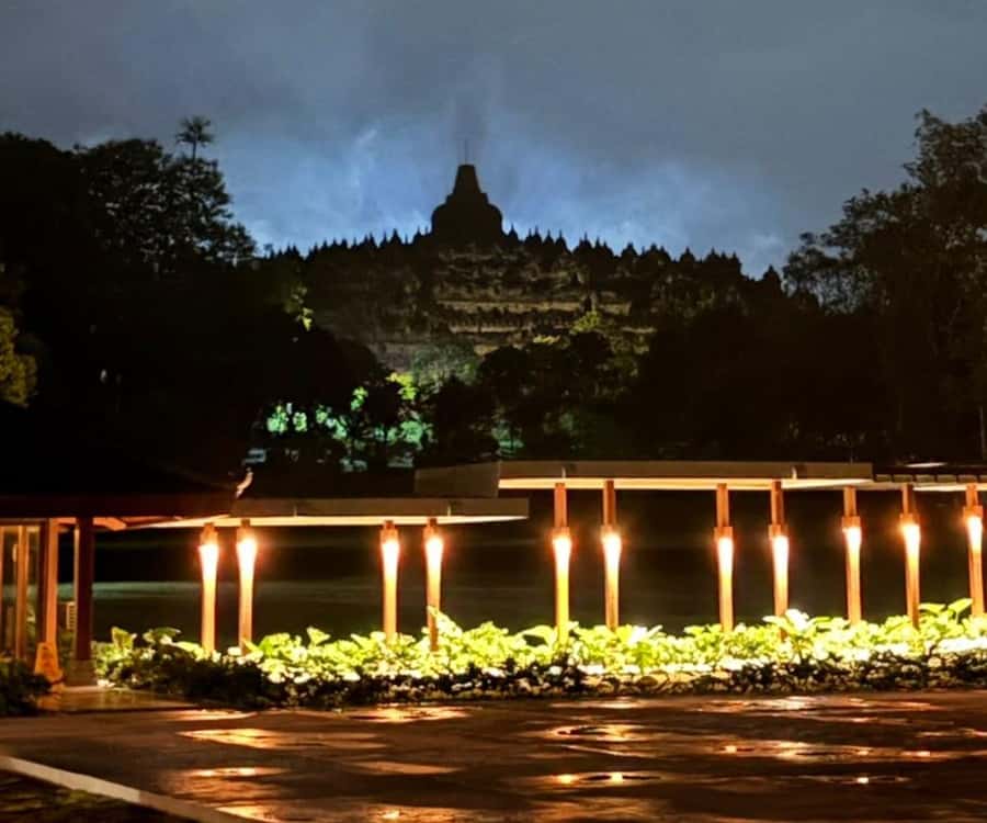 From Yogyakarta: Borobudur, Chicken Church & Mendut Temple - Key points to know before booking