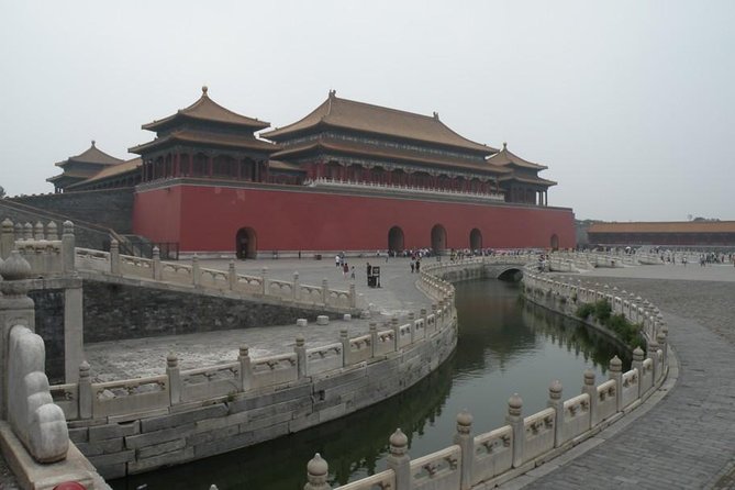 Full-Day Beijing Forbidden City, Temple of Heaven and Summer Palace Tour - Tiananmen Square: Beijing’s symbolic opening