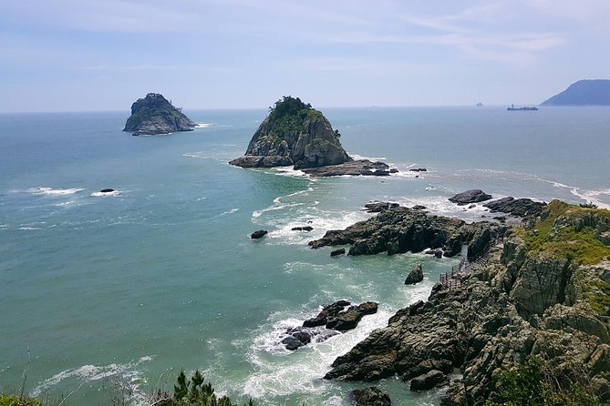 Full Day Busan Tour Including Haedong Yonggungsa Temple - Oryukdo turns the coast into a glass-bottom view