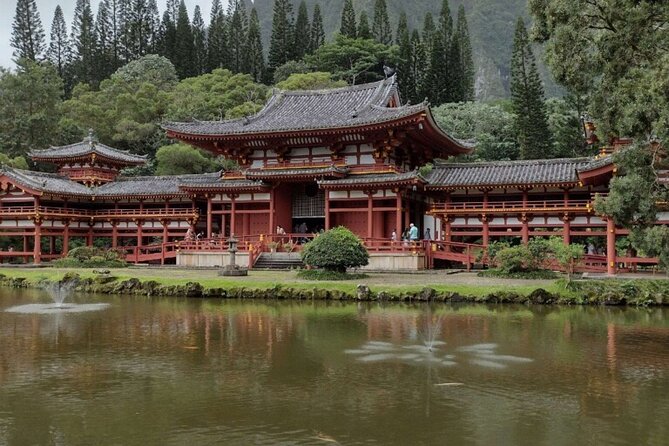 Full Day Oahu Tour with Byodo Temple & Waimea Waterfalls - Why this tour works for a first Oahu visit