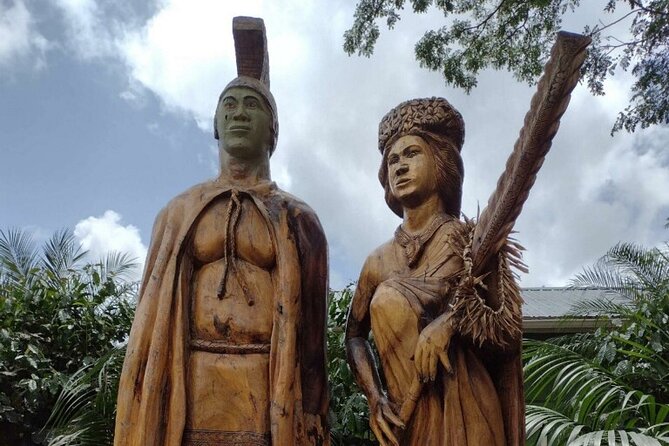 Full Day Oahu Tour with Byodo Temple & Waimea Waterfalls - Tropical Farms and macadamia samples