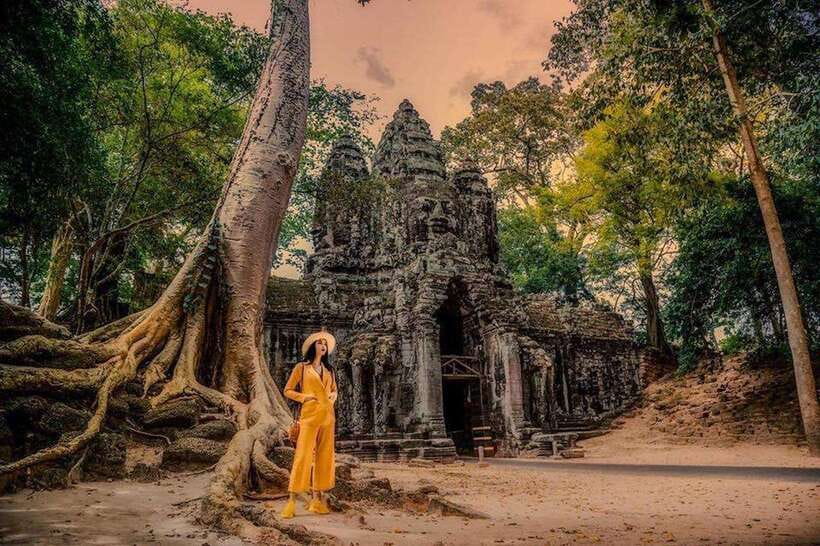 Full Day Private of Angkor Wat Tour with Tuk Tuk - Starting at Angkor Wat with two hours to explore