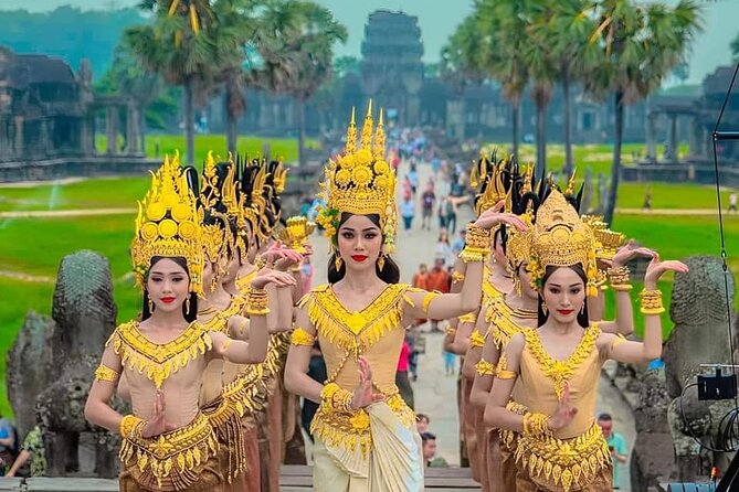 Full-Day Temples of Angkor Small Group Tour - Ta Prohm: vines, fallen stones, and the Tomb Raider effect