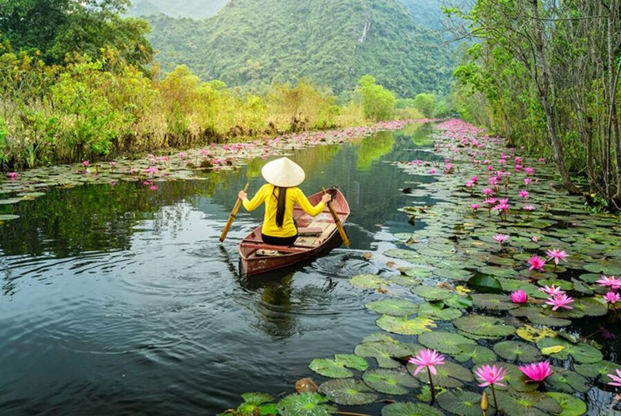 Full Day to Perfume Pagoda - Leaving Hanoi Old Quarter around 8:30 AM
