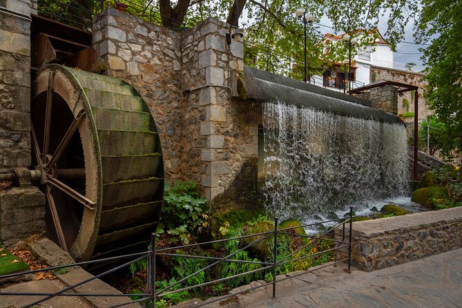 ''Full-Day Tour of Delphi-Byzantine Monastery of Hosios Loukas'' - A private vehicle with practical extras