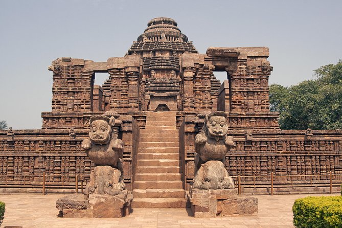 Full Day Tour of Konark Temple and Puri - A short pause at Chandrabhaga Beach