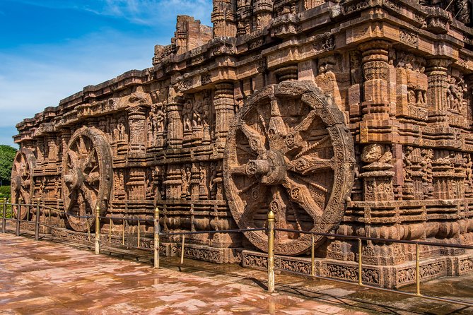 Full Day Tour of Konark Temple and Puri - Dress correctly or risk losing temple access