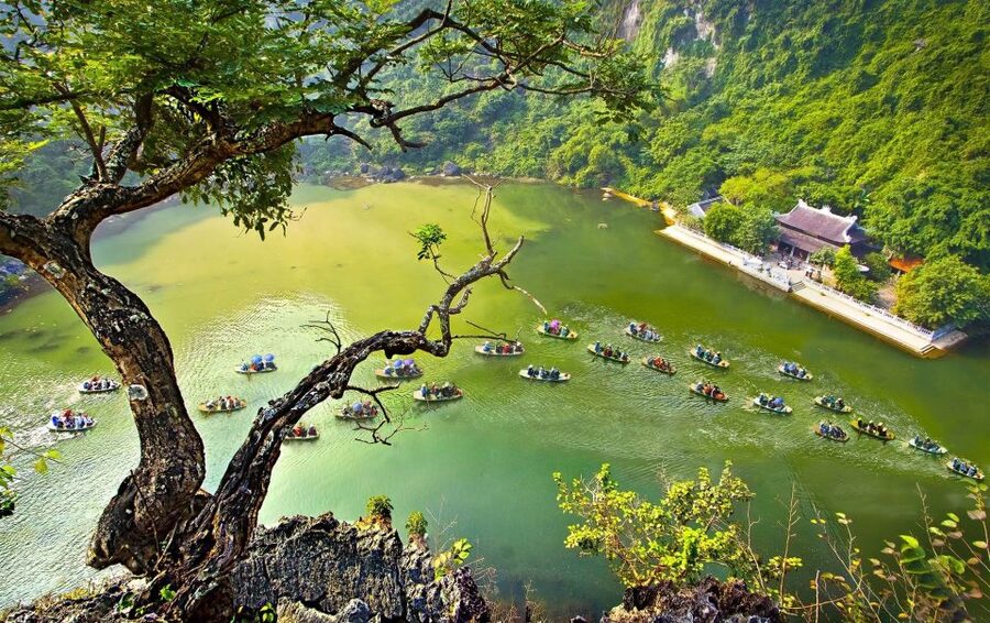 Full Day Trang An, Bich Dong Pagoda, Biking & Family Visit - Key points at a glance