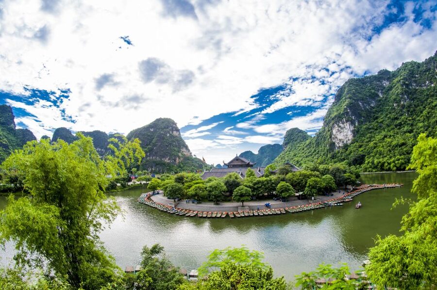 Full Day Trang An, Bich Dong Pagoda, Biking & Family Visit - Cycling through Tam Coc rice fields