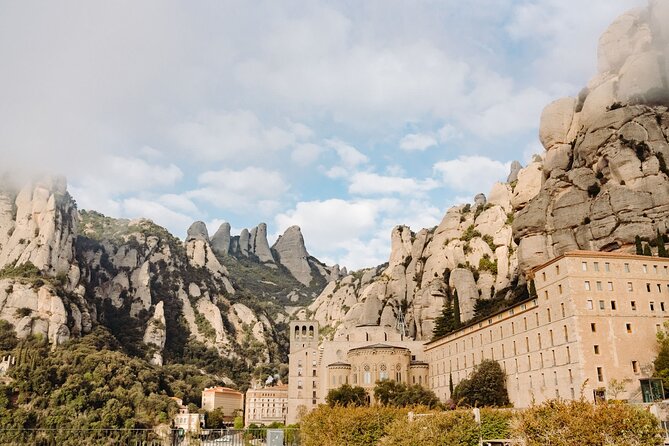 Full-Day Trip Barcelona to Montserrat Monastery & Cava Winery - Montserrat before the crowds arrive