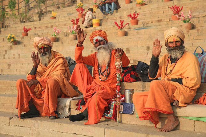 Full Day Varanasi Private Tour with Temples, Ghats & Rituals - Walking toward Kashi Vishwanath Temple