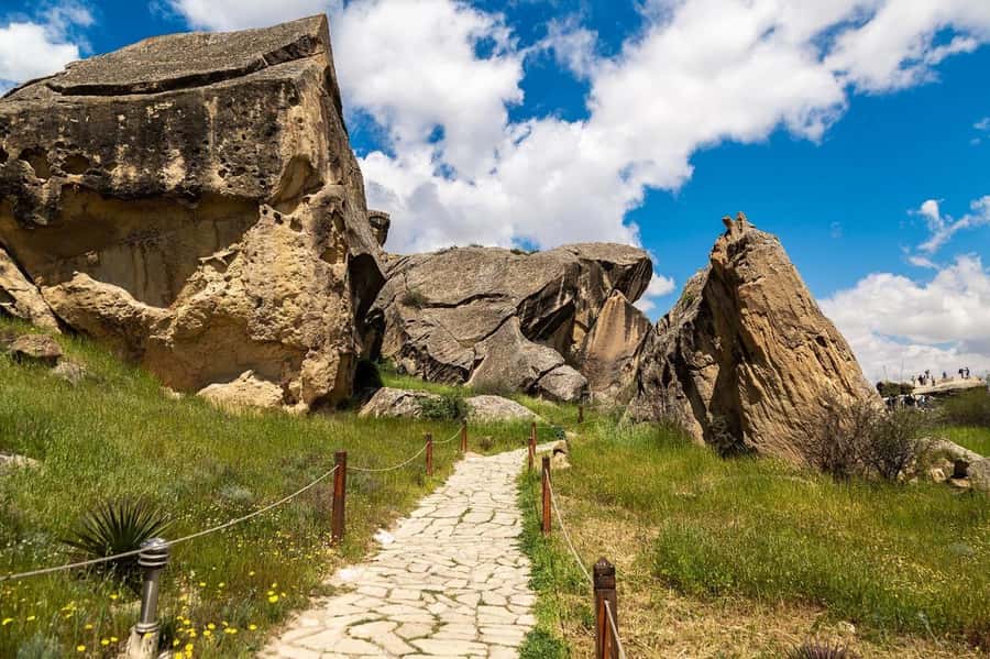Gobustan and Fire temple Tour with Italian speaking guide - The Heydar Aliyev Center is a photo stop only
