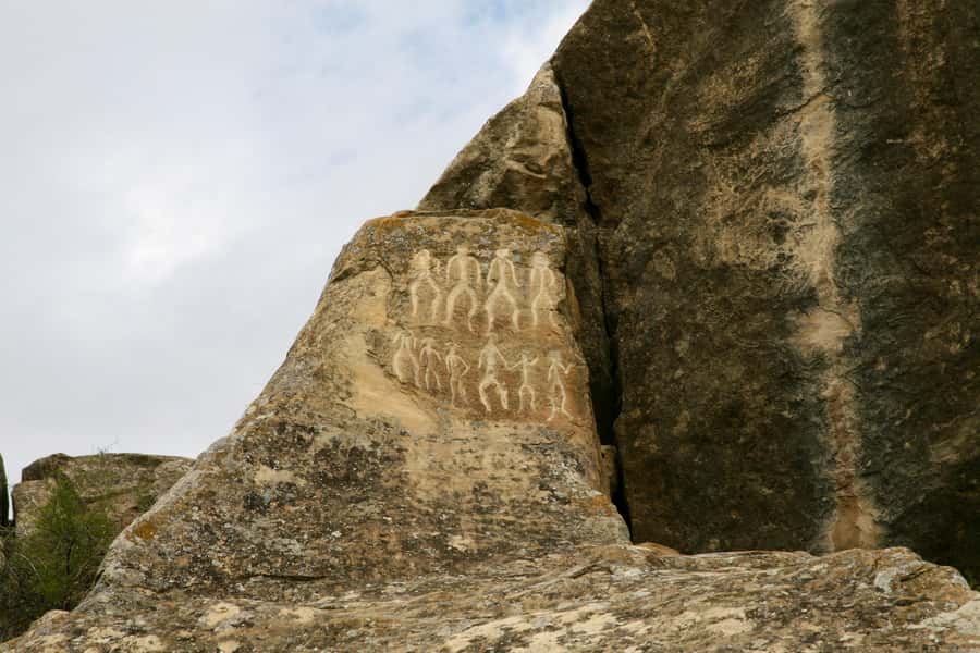 Gobustan and Fire temple Tour with Italian speaking guide - What the $99 price really covers