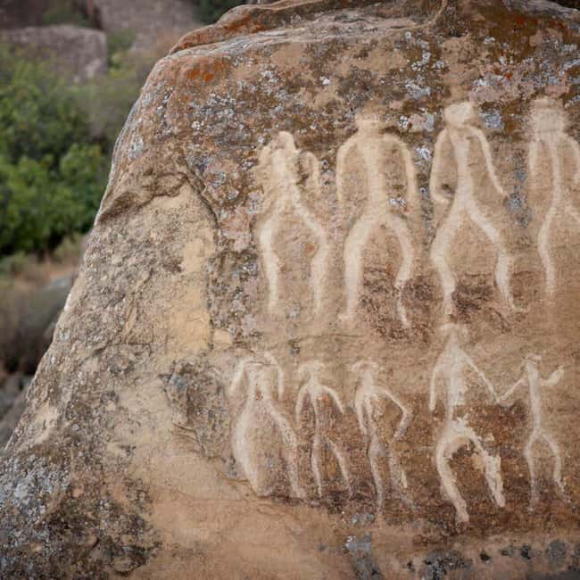 Gobustan and Fire temple Tour with Polish speaking guide - Bibiheybat Mosque and a change of pace