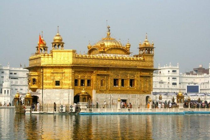 Golden Temple and Wagah Border Private Tour with Punjabi Lunch - Why this day works well in Amritsar