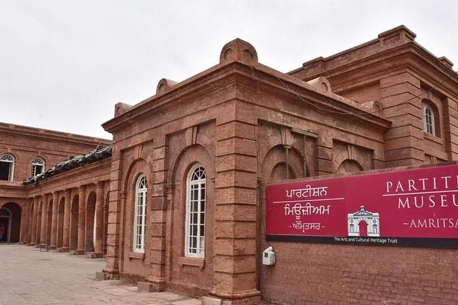 Golden Temple, Jallianwala Bagh, Partition Museum & Wagha Border - #Travellouge - Who should book this Amritsar day tour?