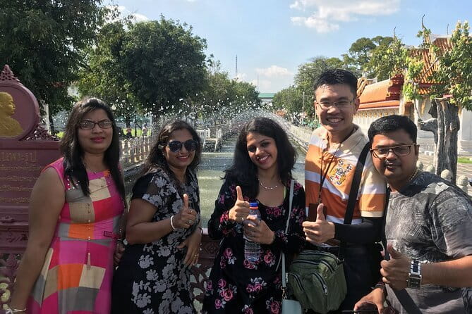 Grand Palace & Emerald Buddha Private Tour [Optional Luxury] - Walking through the Grand Palace in 30 minutes
