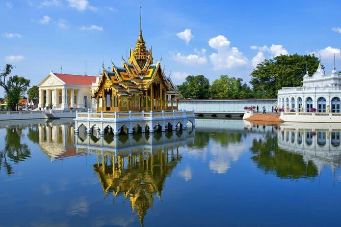 Grand Palace & Emerald Buddha Private Tour [Optional Luxury] - Adding Thai textiles at Queen Sirikit Museum