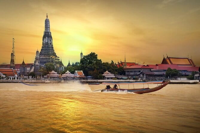 Grand Palace & Emerald Buddha Private Tour [Optional Luxury] - Private guide, transport, and the luxury upgrade