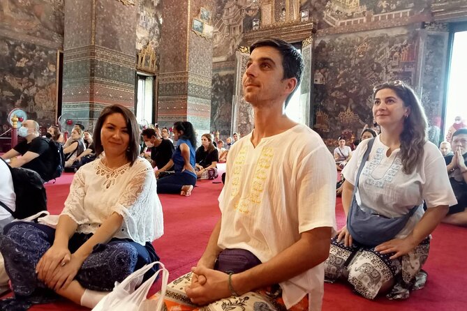 Grand Palace & Temples of Bangkok with experienced guide - The guide can make or break the day