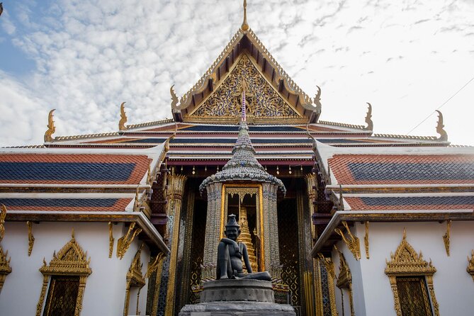 Grand Palace & Wat Arun Immersive Guided Walking Tour 3-Hour - Guide quality and the human side of the tour