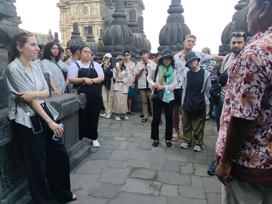 Guarantee Borobudur Temple Structure & Prambanan Temple. - Why Borobudur and Prambanan belong on the same day