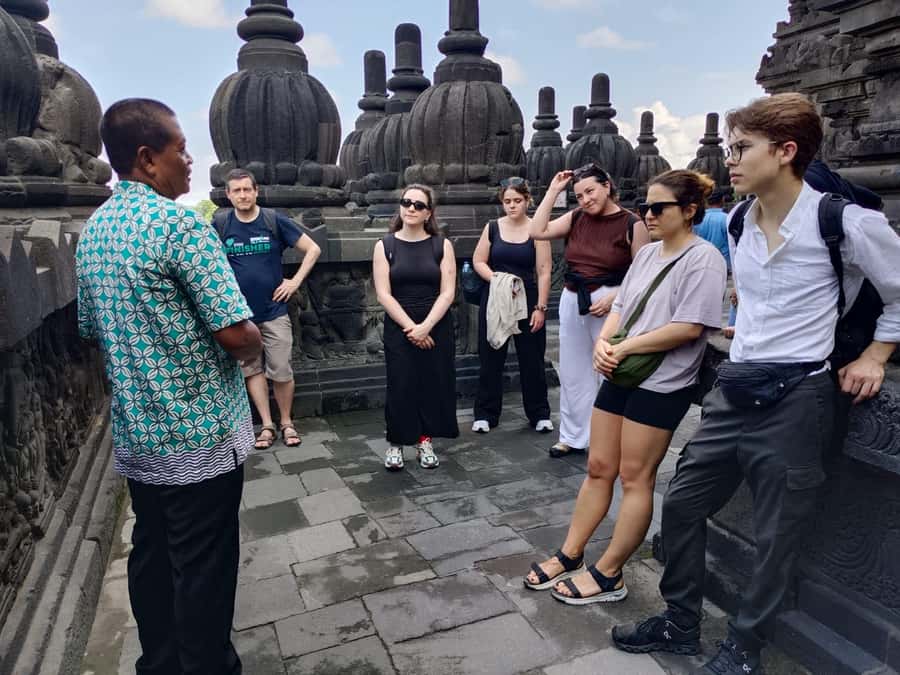 Guarantee Borobudur Temple Structure & Prambanan Temple. - Borobudur: a Buddhist monument built as a cosmic journey