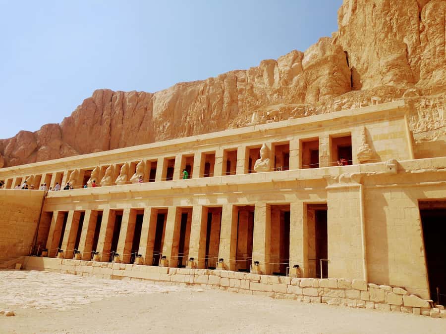 Guided tour to Temple Of Queen Hatshepsut With transfer - Who should book this four-hour tour?