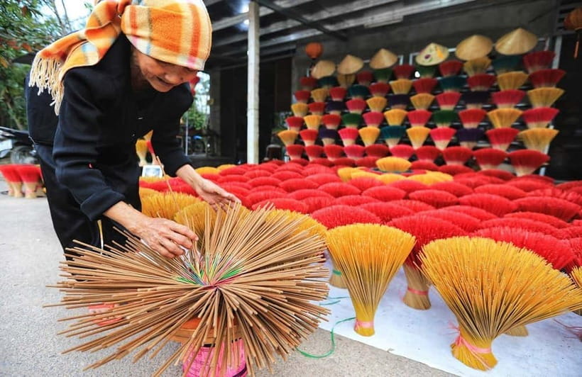 Ha Noi: Perfume pagoda or Incense Village w Guide Pick up - Thien Tru Pagoda and the temple route