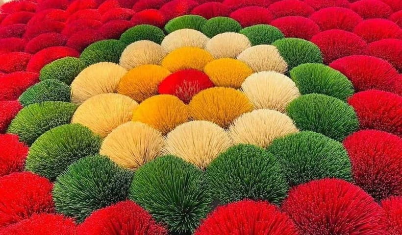 Ha Noi: Perfume pagoda or Incense Village w Guide Pick up - Who will enjoy this long cultural day