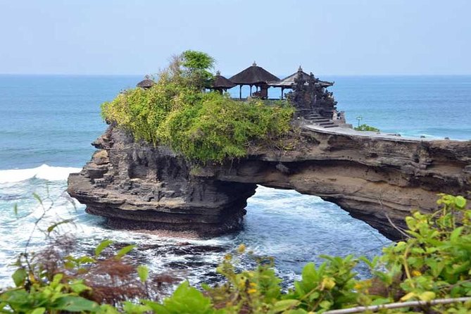 Half Day Tour: Tanah Lot Sunset & Taman Ayun Temple Included Entrance Ticket - Two temples, one well-planned afternoon