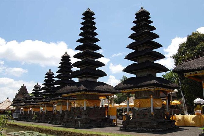 Half Day Tour: Tanah Lot Sunset & Taman Ayun Temple Included Entrance Ticket - Booking details that matter