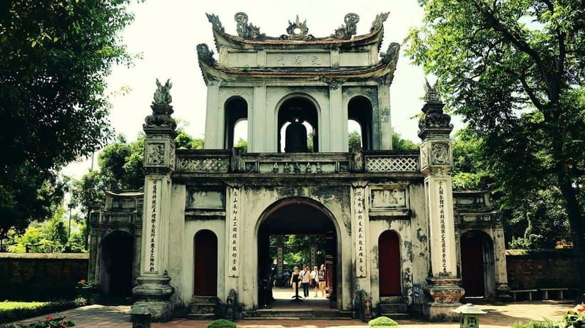 Hanoi: Full-Day Tour with Hoa Lo, Literature Temple & Guide - The Temple of Literature and Vietnam’s first university