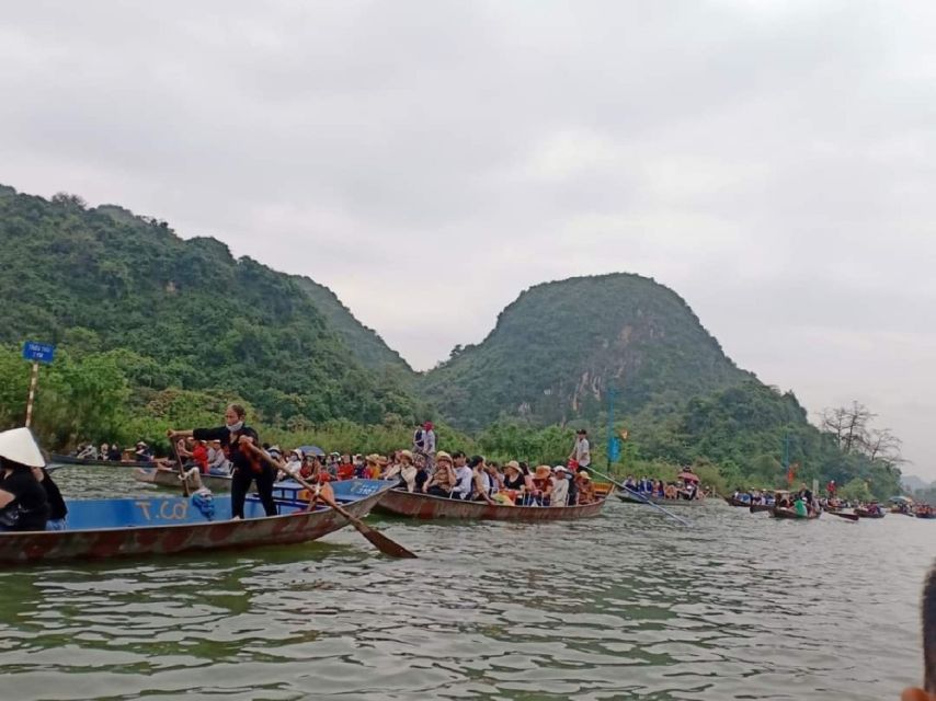 Hanoi: Perfume Pagoda - Yen Stream Boat Ride, Lunch & Cave - Crowds, festivals, and the best timing