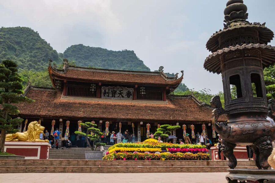 Hanoi: Perfume Pagoda - Yen Stream Boat Ride, Lunch & Cave - Who will enjoy this day trip