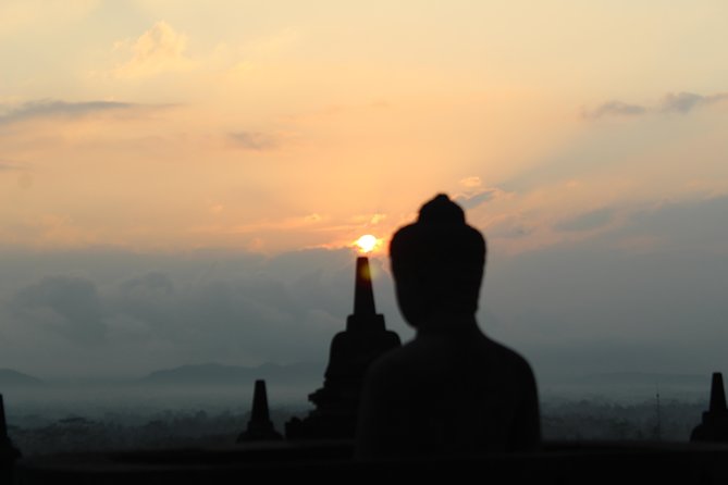 Hill's Sunrise and Temples Tour from Yogyakarta - Weather, paperwork, and comfort details
