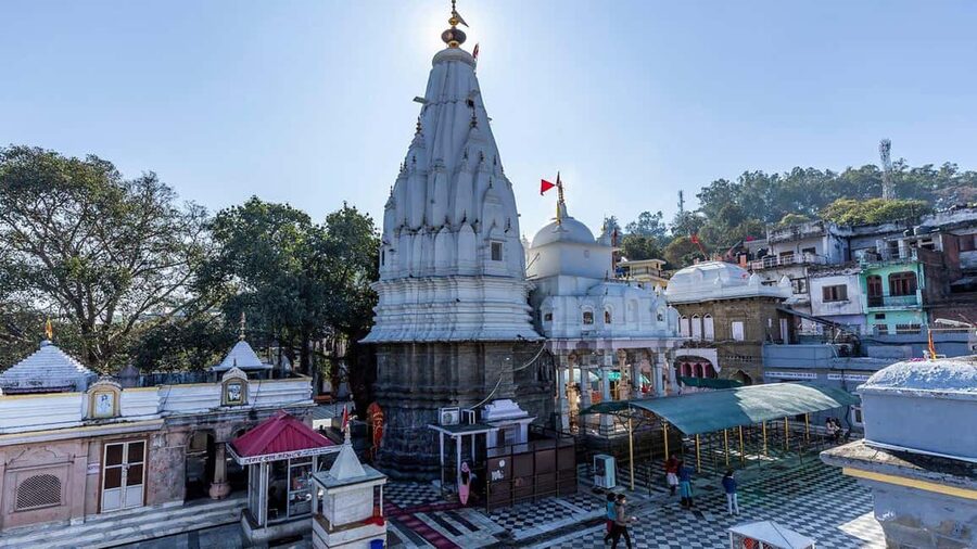 Historical Tour, Kangra fort &Rock cut temple from Dharmasla - Transport, timing, and what the price covers
