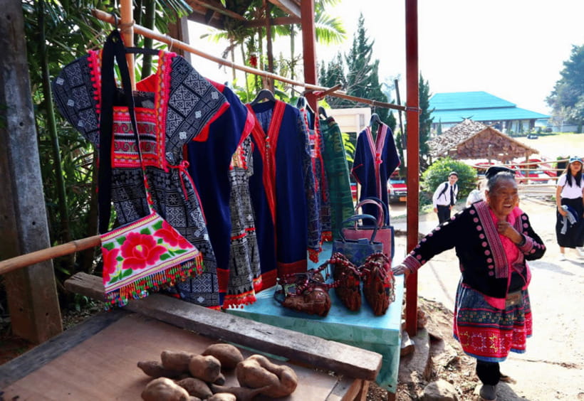 Hmong Village, Doi Suthep and Wat Pha Lat Half Day Tour - From Chiang Mai to Doi Pui Hmong Village
