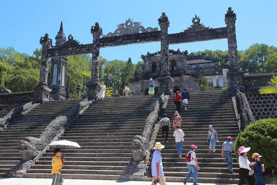 Hue: Hue Royal Tombs Tour Visit 3 Best Tombs & Pagoda - Why these tombs are the right introduction to Hue