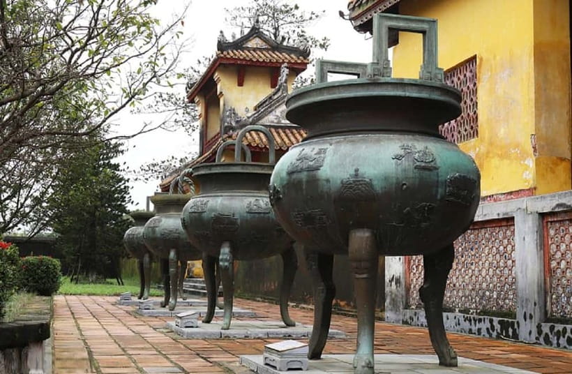 Hue: Imperial City, Royal Tombs, Pagoda & Dragon Boat Tour - Key points to know before booking
