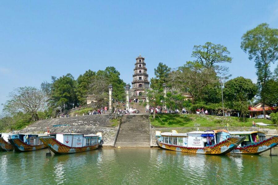 Hue: Royal Tombs and Thien Mu Pagoda Private Guided Tour - Why these four hours work best with a guide