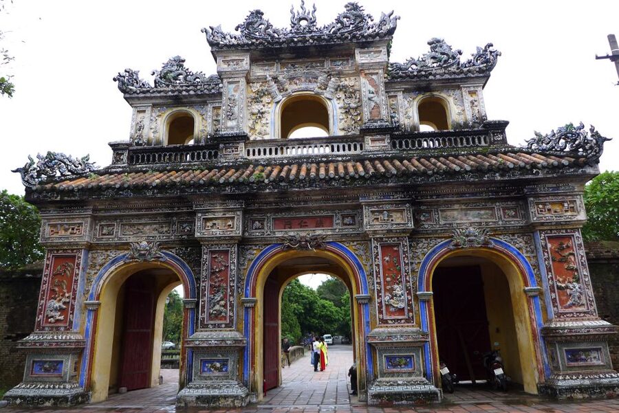Hue: Royal Tombs and Thien Mu Pagoda Private Guided Tour - Is $74 per person fair?